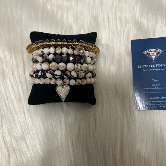 White Shell 6 piece bracelet set that represents calming, love, & balance!